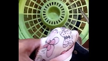 Presente De Natal Na Calcinha Da Cunhada