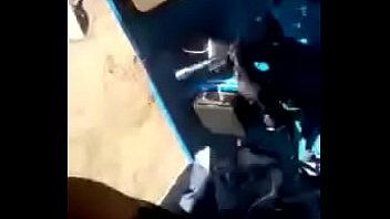 Chola Puta Follando Con Su Amigo Perro De Lima