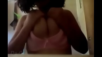 Naomi La Putita Se Exhibe