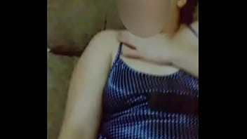 Minha Esposa Só De Calcinha D. No Sofá