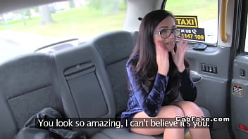Babe Flashes Amazing Ass In Fake Taxi
