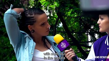 Bums Besuch - Voluptuous German Camgirl Jolee Love Fucks Random Amateur Guy