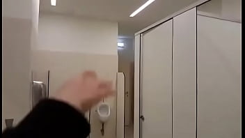 Fat Hunter Hits A Thicc Bottle, Whilst Making A Loud Noise On School