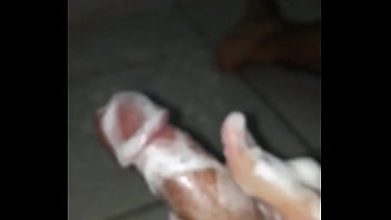 Punheta No Banho - banho, punheta, soloboy, novinho - Video 4236472