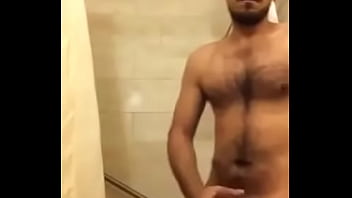Batendo Punheta No Banheiro - masturbation, gay, punheta, gostoso - Video 4048751