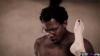 Chloe Cherry Deflowering Doggystyle Fuck