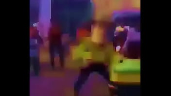 Woody Bailando Bien Prron :v