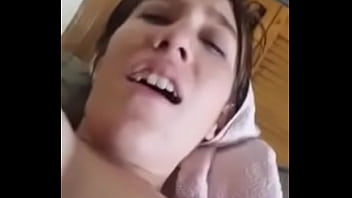 Gritona Latina Se Enfurece Con Su Mano Y Se Manosea