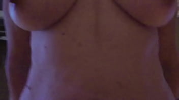 Elle Se Masturbe La Chatte