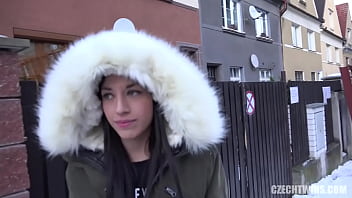 Se Coje A Cualquiera Que Encuentre