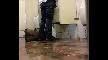 Chaqueta En Baños Públicos De Sanborns Acoxpa Cdmx