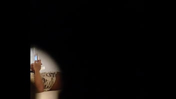 Filmando Escondido Pela Fechadura