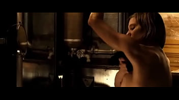 Katee Sackhoff In Riddick - blonde, celeb - Video 4159164