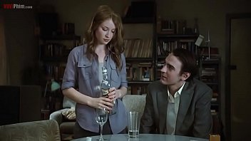 Nguoi-dep-ngu-trong-rung