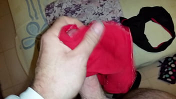 Masturbandome Con Las Braguitas De Mi Cuñada - paja, bragas, soloboy - Video 4182797