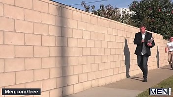 Men.com - (connor Maguire, Jeremy Spreadums) - Commuters - Drill My Hole