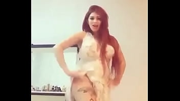 Damn Hot D. Arab Girl Dancing