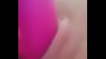 Sie Wichst Sich Bis Es Ihr Kommt.