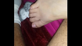 Footfetish Cumshot On Her Toes S.