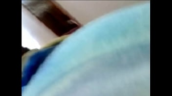 Una Mamadita A Escondidas