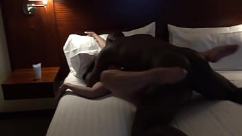 Corno Filma Sua Esposa Bem Puta Dando Para Um Negro