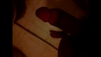 A Punto De Bañar Me Ojalá Una Chica Me Ayuda Es Con Esto