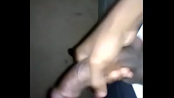 Me Masturbo Y Me Vengo Por Primera Vez En Vídeo