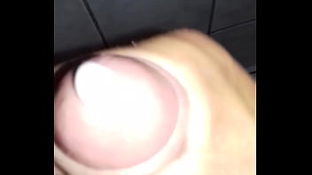 Tocando Uma E Gozando