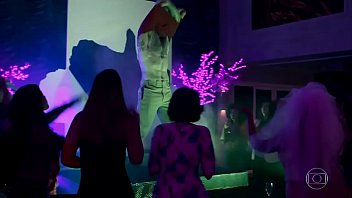 Felipe Titto De Sunga Em O Outro Lado Do Paraíso