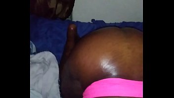 Milf Big Ass Bouncing Gives Good Head Then Gets Pounded