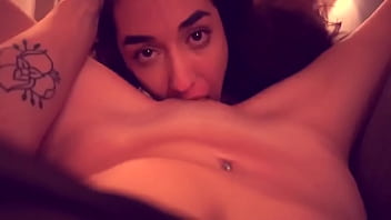 Lésbicas Se Pegando Pela Primeira Vez