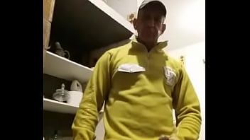 Coroa Pirocudo Mostrando O Pauzão