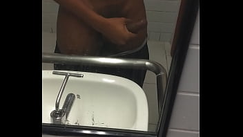 Punheta No Banheiro Da Faculdade - big, blowjob, college, gay, hetero, big-cock, faculdade, punheta, gaysex, estudante, banheiro, dotad - Video 4133708