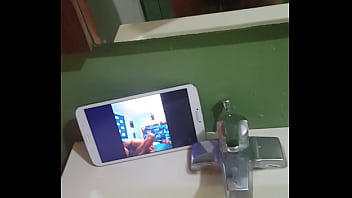 Viendo Porno Me Masturbo