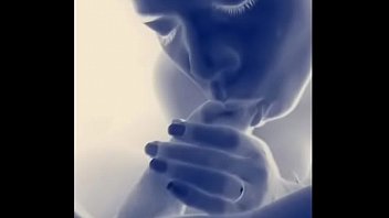 Ela Sabe Usar A Boca Perfeitamente , Chupa Com Todo Carinho