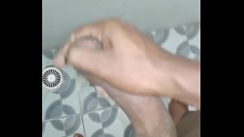 Gozando Gostoso Na Punheta - cumshot, gozada, porra, punheta, soloboy, black-cock - Video 4062012