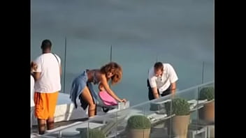 Linda, Rihanna - Unknown - 2025 - Passionate - Show - Video 4159062