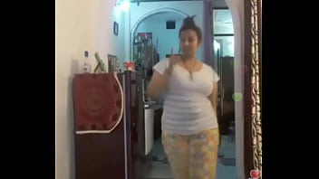 Hot Desi Indian Bhabi Shaking Her Sexi Ass _boobs On Bigo Live...3