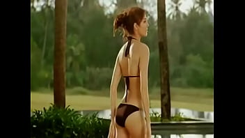 Anushka Sharma In Bikini