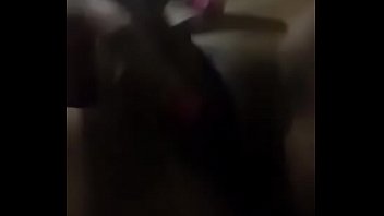 Morena Na Siririca - gostosa, morena, siririca, novinha - Video 4075318