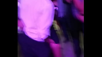 Tomando Dedadinha Na Festinha