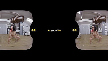 Virtual Porn With Lady Dee And Her Dildo Filled Pissing Pussy