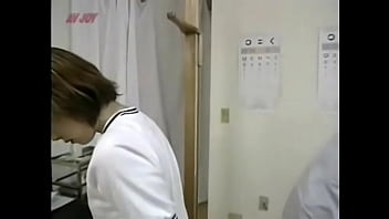 Giapponese Al Controlo Medico