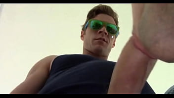 Chupando O Dotado E Ganhando Leite Na Boca