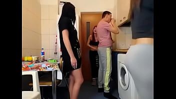 Translation Home Porno 3women