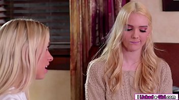 Khloe Wants To Taste Her Stepsis Pussy