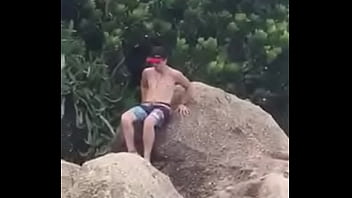 Narigudo Na Praia Oxigeno