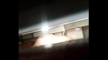 Espiando A La Vecina En La Ducha