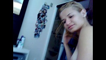 Loirinha Mamadeira 2