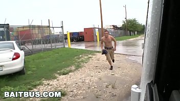 Baitbus - We Cruise Around South Beach And Run Into Str8 Bait Sean Bow